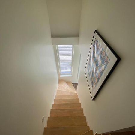 Recent En Lichtrijk Duplex-Appartement Te فينداوني المظهر الخارجي الصورة