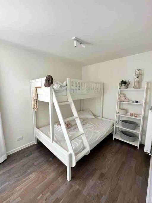 Recent En Lichtrijk Duplex-Appartement Te فينداوني المظهر الخارجي الصورة