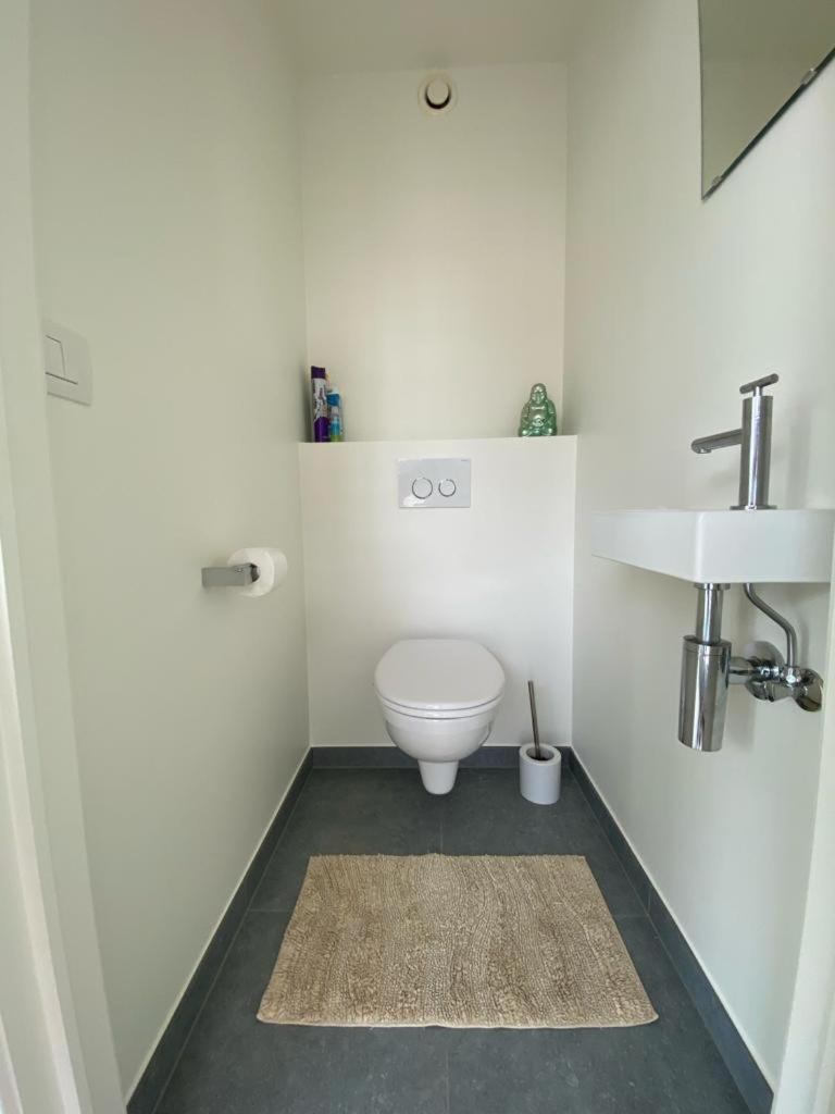 Recent En Lichtrijk Duplex-Appartement Te فينداوني المظهر الخارجي الصورة